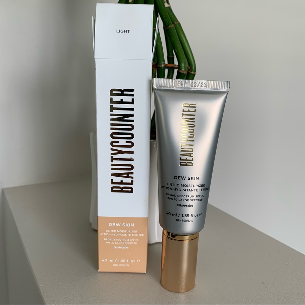 Beautycounter Dew Skin Light, New with box.